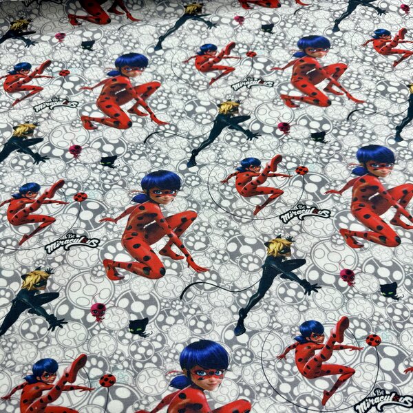 2979 Tela de algodón estampado Ladybug - Imagen 1